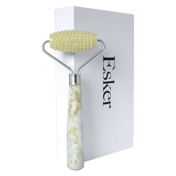 Esker Beauty Allover Jade Roller - Brand New in Box - Picture 1 of 6